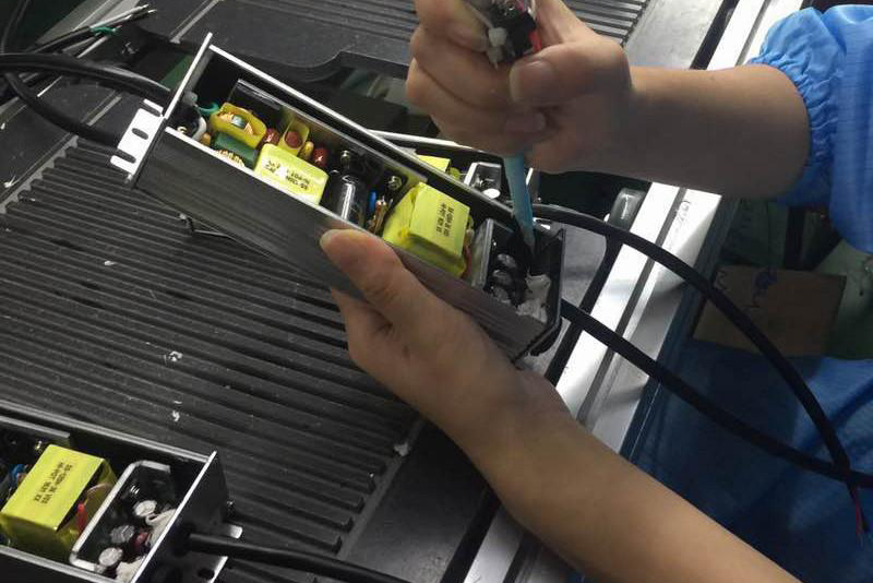 什么是耐高温密封胶?耐高温密封胶多久能干?耐高温密封胶基本概述 什么是耐高温密封胶?耐高温密封胶多久能干?耐高温密封胶基本概述