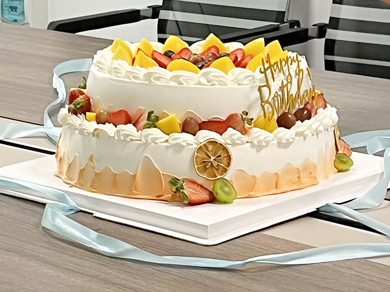 J9直营集团导热材料:举办员工生日会 爱心传递暖人心 J9直营集团导热材料:举办员工生日会 爱心传递暖人心